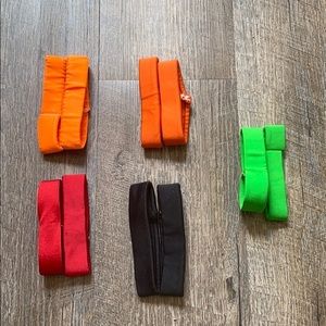Five pair of arm band sets